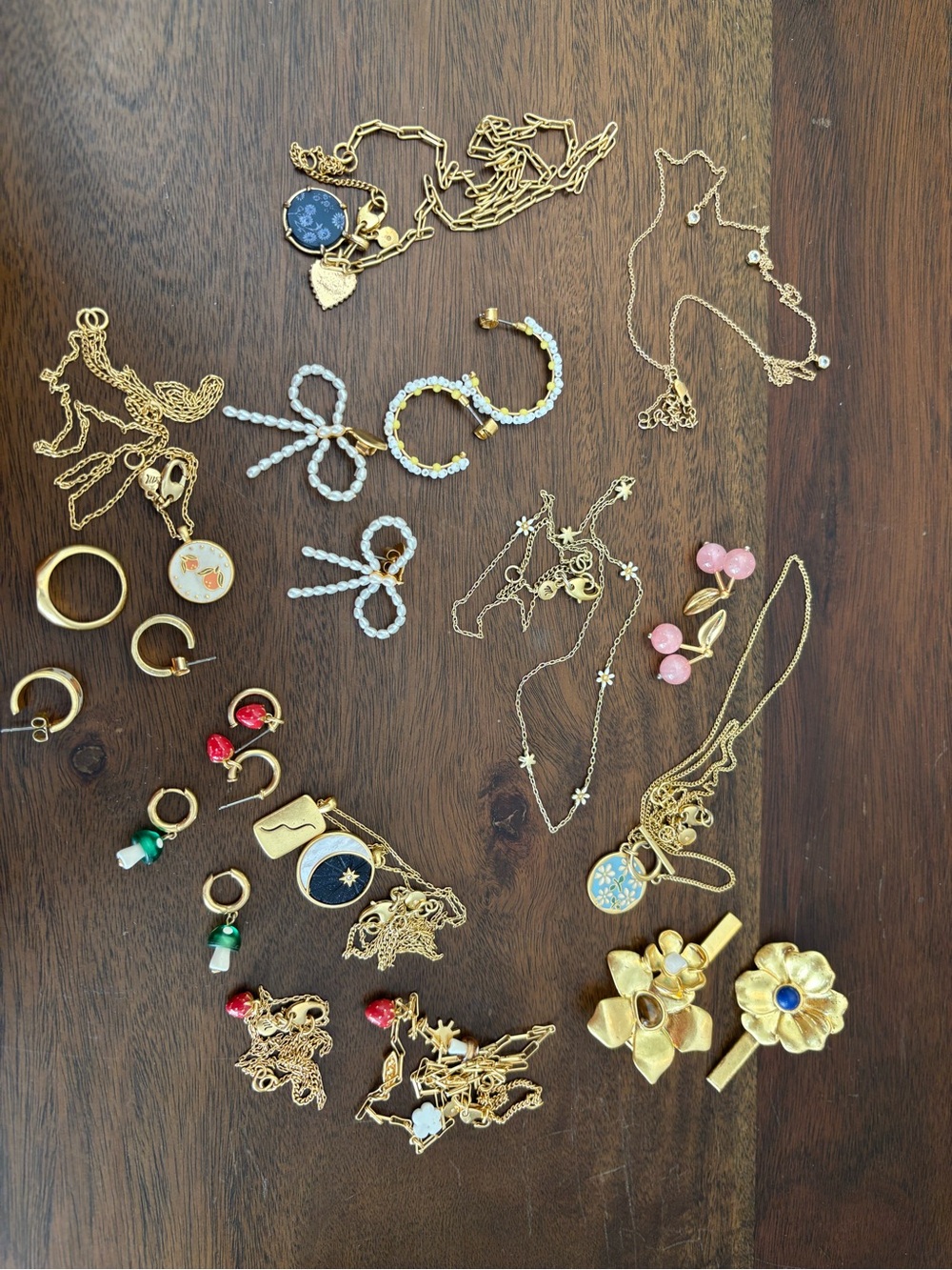 Gold-Tone Mixed Women’s Jewelry Set - Assorted Charms & Necklaces